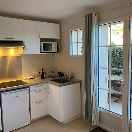 Chambres D'hotes Les Amandiers Gæstehus